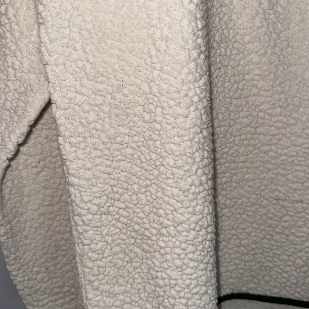 Abercrombie & Fitch White and Black Sherpa Teddy Pull Over Large - Picture 4 of 6